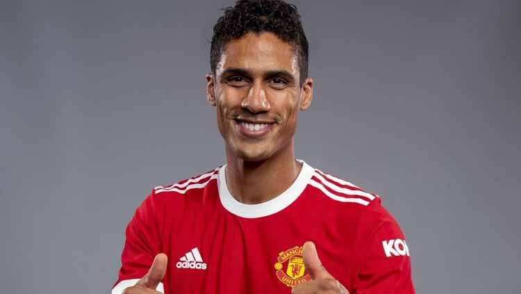 Bek Manchester United, Raphael Varane.