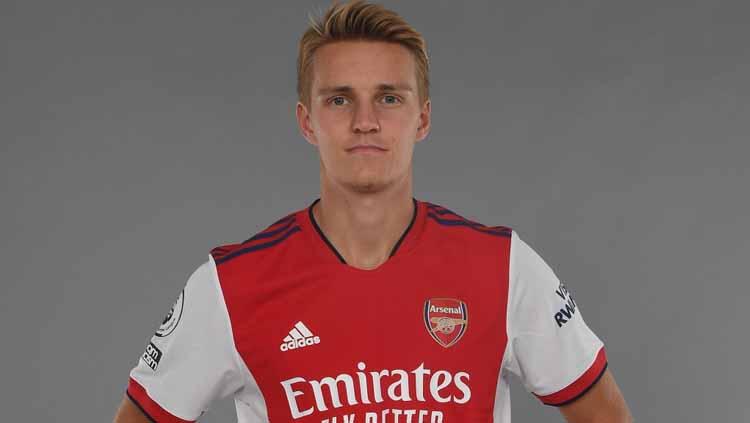 Datangnya dua pemain baru, Martin Odegaard dan Aaron Ramsdale, ke Arsenal malah mendapat kritik keras dari legenda mereka sendiri.