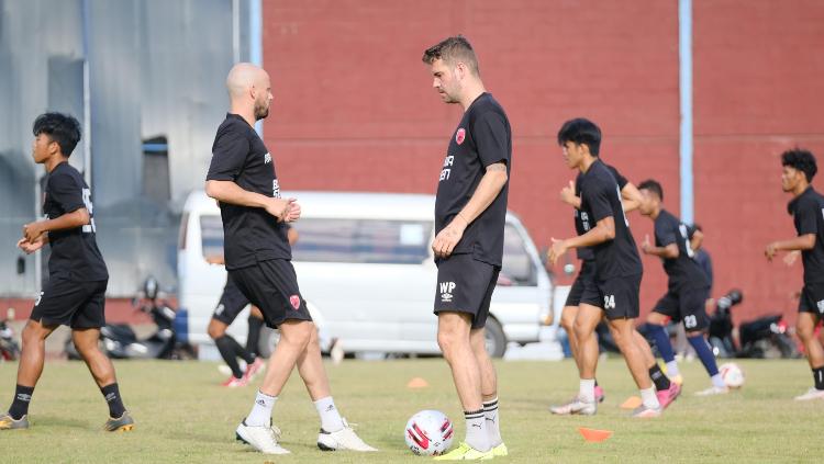 Duo Belanda milik PSM Makassar, Anco Jansen dan Wiljan Pluim. (Adriyan Adirizky/INDOSPORT)
