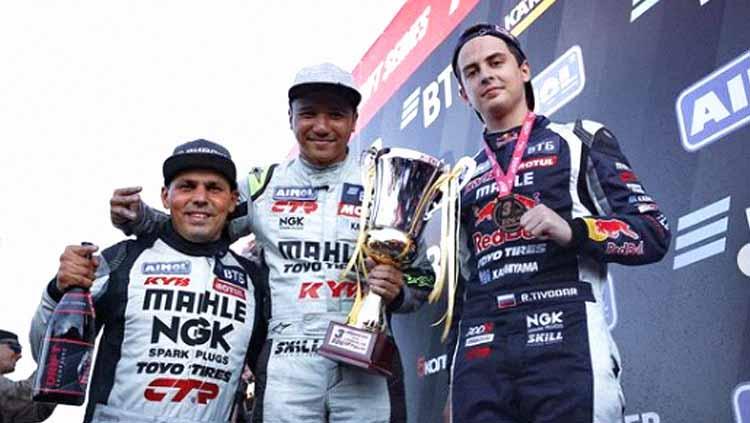 Dikenal sebagai salah satu drifter terbaik Indonesia, Emmanuelle Amandio berhasil meraih prestasi gemilang di ajang Russian Drift Series akhir pekan lalu.
