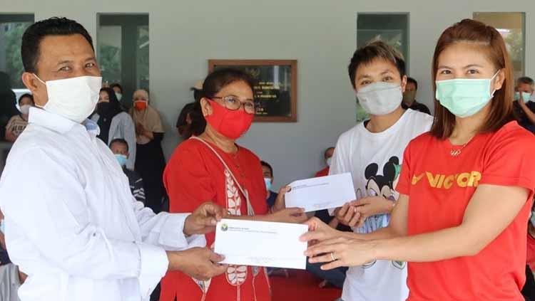 Greysia/Apriyani Gelar Syukuran Emas Olimpiade Tokyo Bersama Karyawan PBSI