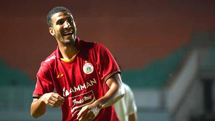 Meski sukses mencetak gol pada debutnya bersama Persija di BRI Liga 1 2021/2022, bek asal Brasil yakni Yann Motta justru simpan kesedihan.