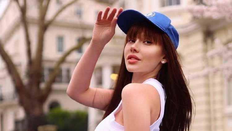 Maria Liman, penggemar klub Liga Inggris, Chelsea.