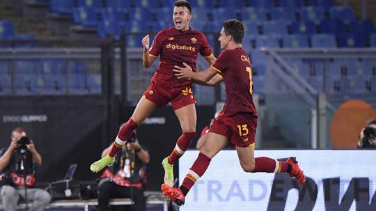 Selebrasi gol Stephan El Shaarawy di laga UEFA Conference League AS Roma vs CSKA Sofia.