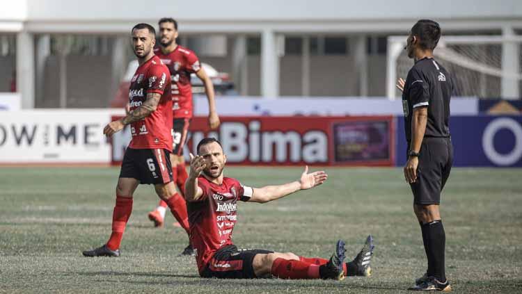 Pemain Liga 1, Ilija Spasojevic meminta keadilan kepada wasit. - INDOSPORT
