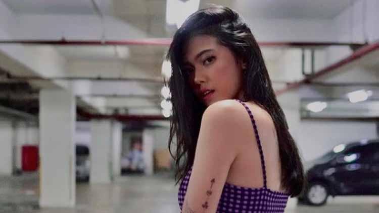 Cindy Nirmala adalah artis berbakat Indonesia yang memiliki body goals.