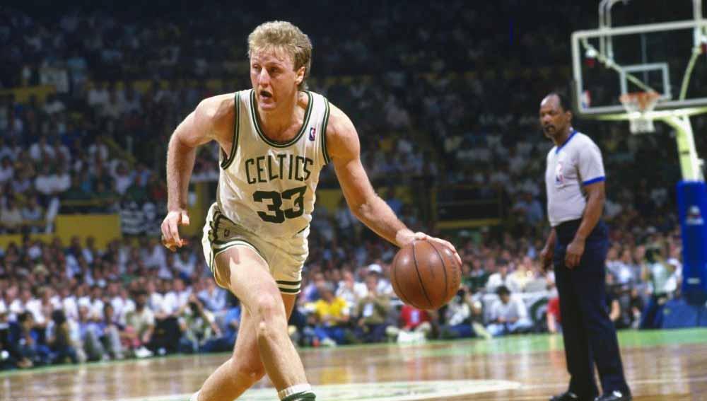 Larry Bird saat masih di Boston Celtics.