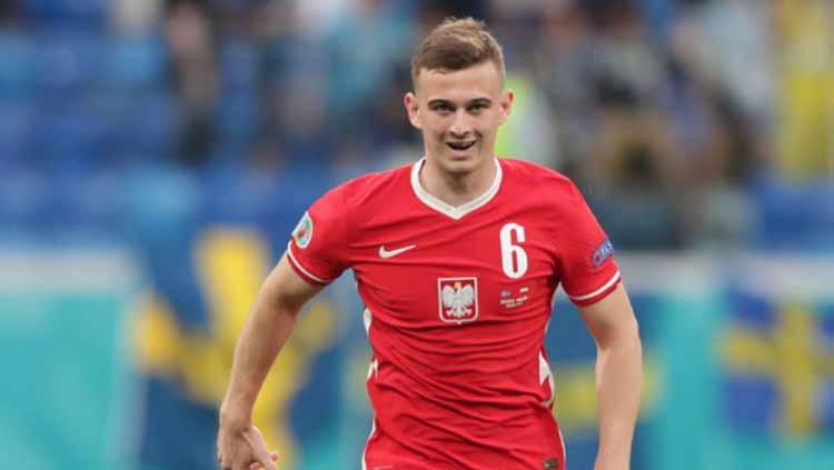 Raksasa Liga Inggris, Liverpool, dikabarkan tengah membidik pemain termuda Euro sepanjang masa asal Polandia, Kacper Kozlowski.