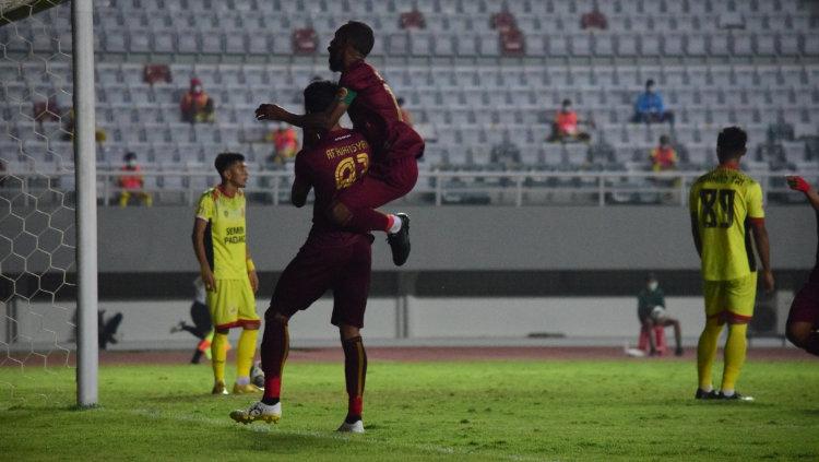 Pertemuan antara Sriwijaya FC vs Semen Padang pada putaran pertama Liga 2 2021.