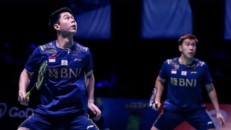Ganda putra Indonesia Kevin Sanjaya/Marcus Gideon raih tiket final Indonesia Masters 2021 usai kalahkan wakil Malaysia, Ong Yew Sin/Teo Ee Yi di semifinal, Sabtu (20/11/21). - INDOSPORT