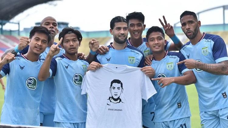 Selebrasi gol pemain asing Persela Lamongan, Jabar Sharza, dalam pertandingan Liga 1 kontra Madura United, Sabtu (16/10/21). - INDOSPORT