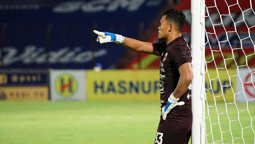 Penjaga gawang PSIS, Joko Ribowo yang tampil apik pada laga Liga 1 melawan Barito Putera.