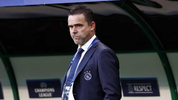 Marc Overmars Direktur Ajax eks pemain Arsenal