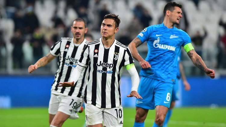 Selebrasi gol Paulo Dybala pasca menjebol gawang Zenit St Petersburg, Rabu (03/11/21). Copyright: REUTERS/Massimo Pinca