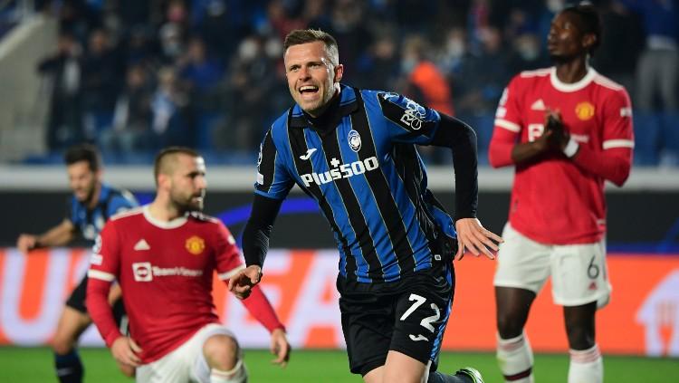 Josip Ilicic merayakan golnya ke gawang Man United, Rabu (03/11/21).