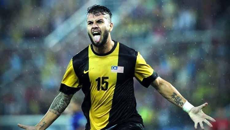 Bek Timnas Malaysia berdarah Swedia, Junior Eldstal, punya kemampuan mumpuni hingga dinobatkan jadi pemain terbaik di Thailand.