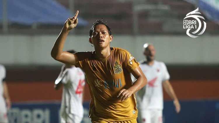 Adam Alis berhasil membawa Bhayangkara FC unggul atas PSM Makassar di Liga 1.