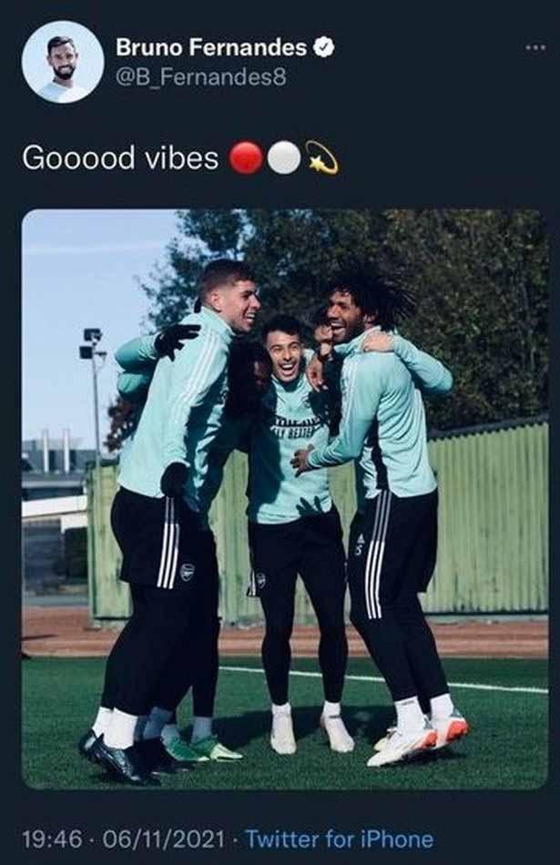 Bruno Fernandes Salah Upload Foto Arsenal usai MU Dikalahkan Man City. Copyright: Twitter@B_Fernandes8