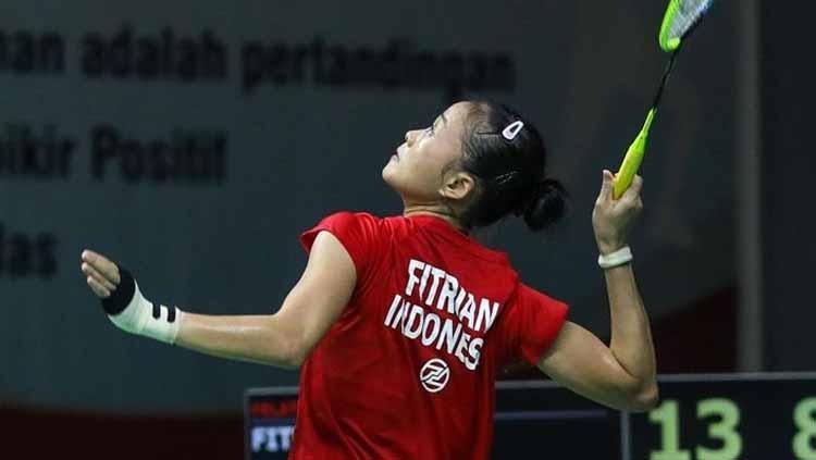 Indosport - Jalani debut internasional usai terdegradasi dari Pelatnas PBSI, pebulutangkis Fitriani tersingkir di babak 32 besar Daihatsu Indonesia Masters 2021.
