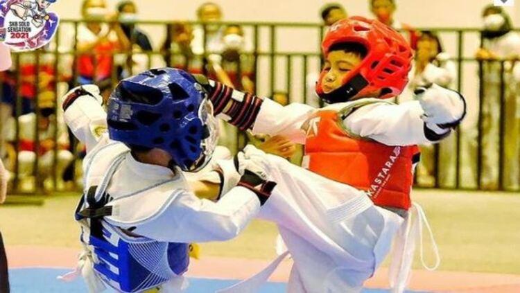 Juara Taekwondo, Jan Ethes Warisi Bakat Beladiri dari Ayahnya Gibran Rakabuming Raka. - INDOSPORT
