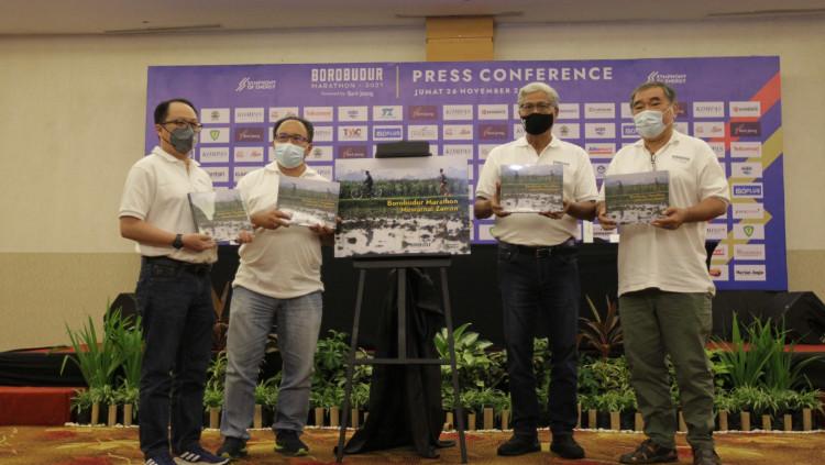 Salah satu perhelatan marathon terbesar di Indonesia, Borobudur Marathon 2021 siap digelar pada 27-28 November 2021.