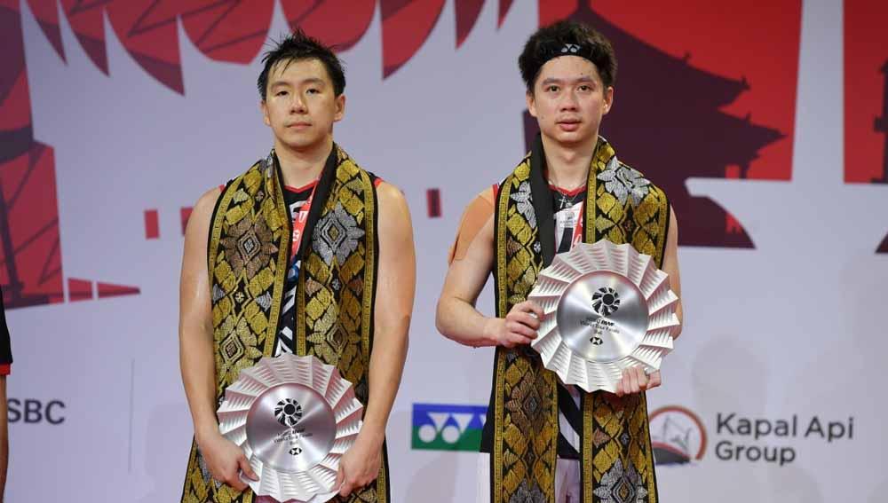 Ganda Indonesia, Marcus Gideon/Kevin Sanjaya harus puas meraih posisi runner-up usai dikalahkan pasangan Jepang Takuro Hoki/Yugo Kobayashi pada final BWF World Tour Final 2021 di Bali International Convention Center, Minggu (05/12/21).
