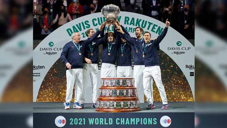Daniil Medvedev membawa Rusia unggul 2-0 atas Kroasia sekaligus memastikan gelar juara Piala Davis 2021 untuk negaranya pada Senin (06/12/21) WIB.