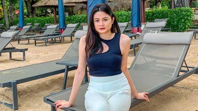 Menilik tiga putri pelatih pelatih bulutangkis Indonesia yang memiliki kecantikan spek bidadari, salah satunya adalah Cintia Maria anak kandung Herry Iman Pierngadi (Herry IP).