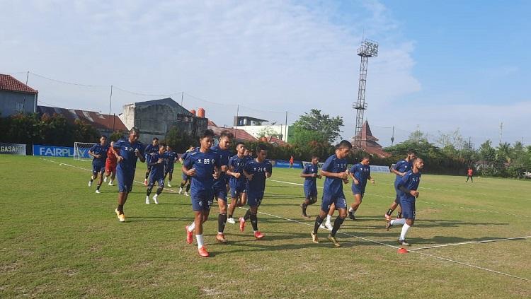 Latihan pemain Sriwijaya FC menjelang babak 8 besar Liga 2 2021.