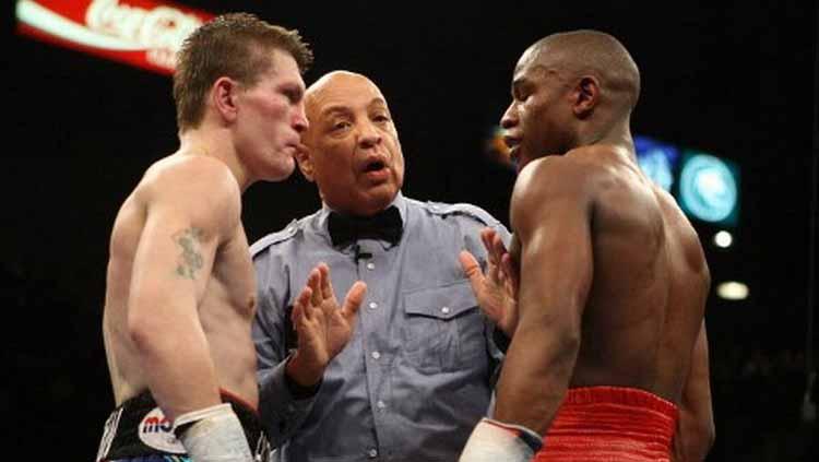 Mayweather vs Ricky Hatton