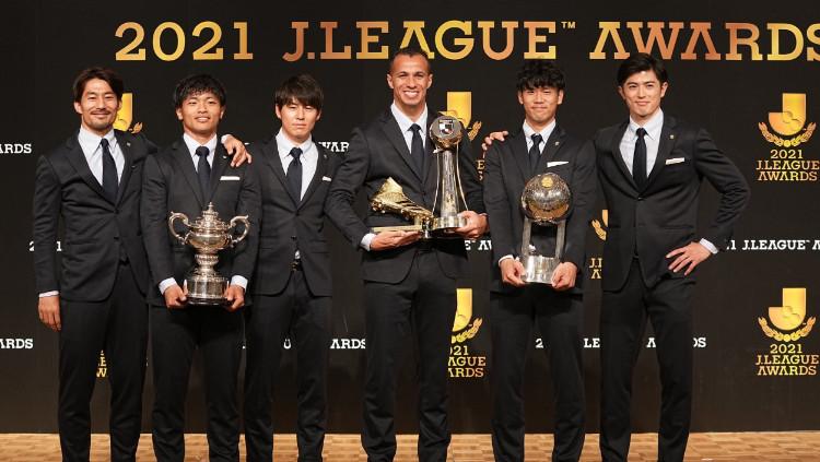 Para peraih penghargaan J-League Award 2021.
