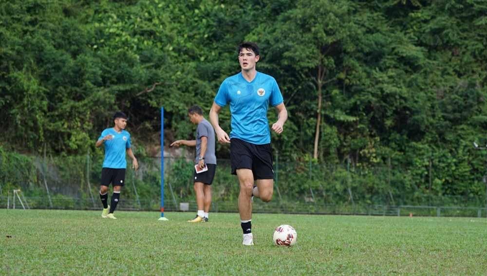 Kabar baik untuk Timnas Indonesia U-23 yang saat ini sedang berjuang di SEA Games 2021 Vietnam,  Elkan Baggott akan segera bergabung dengan skuat Garuda. - INDOSPORT