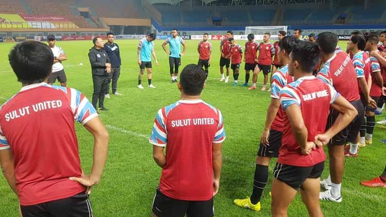 Klub asal Sulawesi Utara, Sulut United, tak jadikan kemenangan sebagai harapan utama kontra PSIM Yogyakarta di laga terakhir Grup Y Babak 8 Besar Liga 2 2021. - INDOSPORT