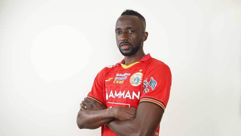 Makan Konate saat diperkenalkan sebagai pemain Persija Jakarta.