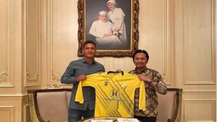 Raphael Maitimo berlabuh ke Barito Putera di putaran kedua Liga 1 2021-22.