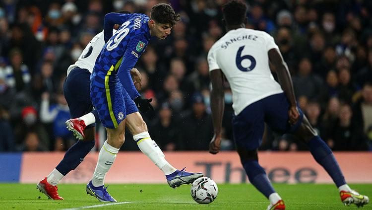 Chelsea sukses menundukan Tottenham Hotspur dalam laga leg pertama babak semifinal Carabao Cup. - INDOSPORT