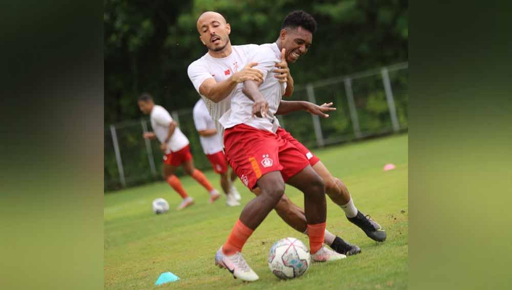 Persik menambah sektor winger melalui Jeam Kelly Sroyer yg direkrut dr PSBS Biak.