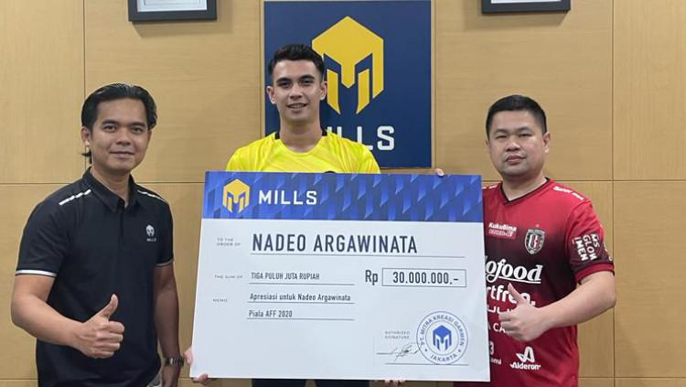 Nadeo Argawinata mendapat bonus Rp30 juta dari Mills atas penampilan apiknya di AFF 2020 bersama Timnas Indonesia.