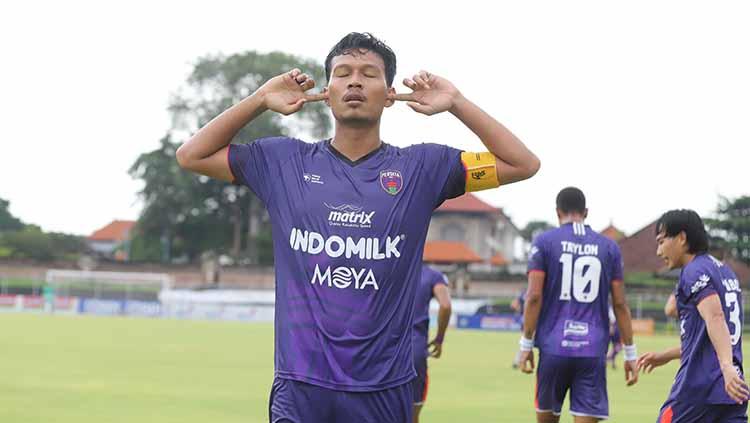 Borneo FC resmi mendapatkan jasa bek tengah Persita Tangerang, Agung Prasetyo, untuk Liga 1 musim 2022/2023 mendatang. - INDOSPORT