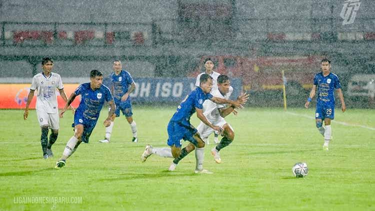 Arema FC saat menghadapi PSIS Semarang pada pekan ke-20 Liga 1 2021/2022. - INDOSPORT