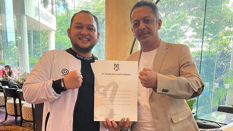 Zainal Hudha Purnama saat diperkenalkan sebagai manajer baru Madura United.
