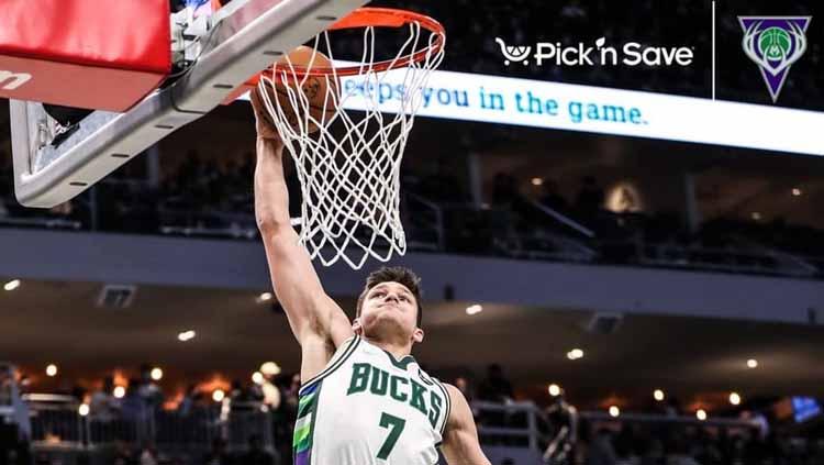 Grayson Allen menuai cibiran dari banyak pihak usai insiden pelanggaran beratnya pada Alex Caruso di laga NBA antara Milwaukee Bucks vs Chicago Bulls lalu. - INDOSPORT