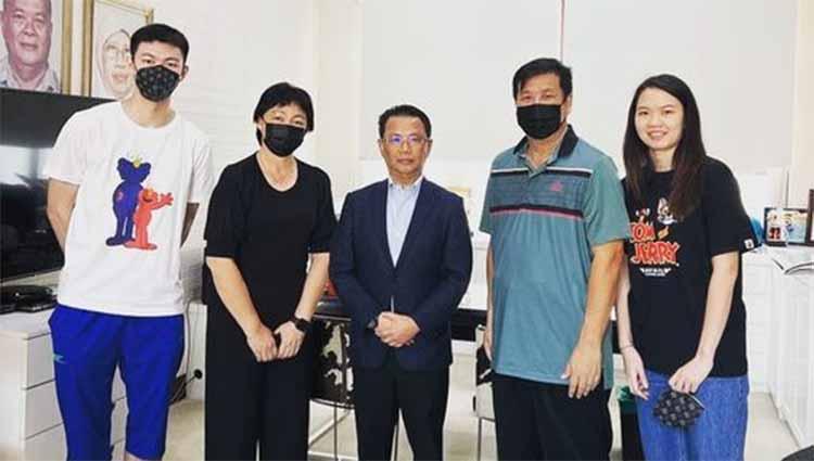 Usai pengajuan banding Lee Zii Jia atas larangan bertanding dua tahun yang dijatuhkan Asosiasi Bulutangkis Malaysia (BAM), keduanya pun bersepakat damai.