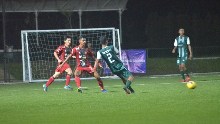 Laga uji coba antara ASIOP FC melawan Maluku FC di Sentul, Jawa Barat, Kamis (27/1/22).