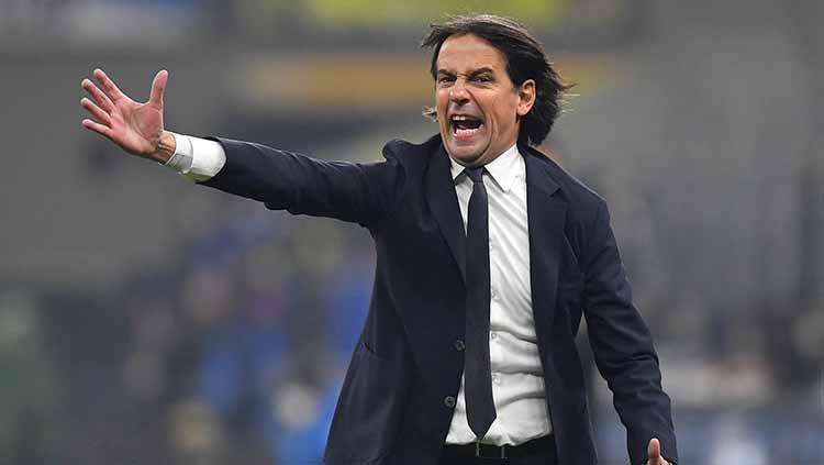 Pelatih Inter Milan, Simone Inzaghi, menitipkan pesan kepada Romelu Lukaku, yang turut membela Belgia dalam ajang Piala Dunia 2022. FOTO: REUTERS/Daniele Mascolo - INDOSPORT