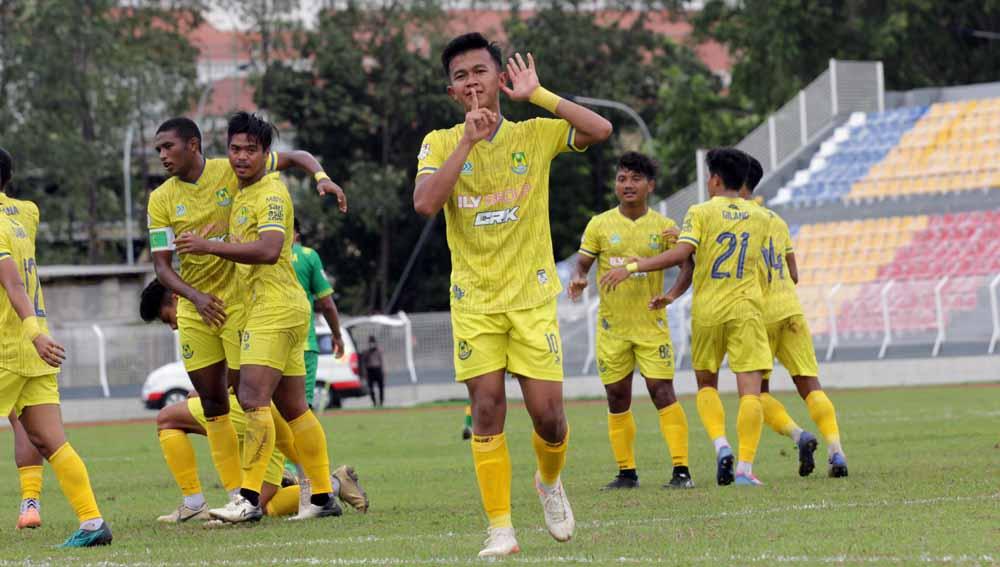 Pelatih Persikota Tangerang, Sahala Saragih, menyoroti lini depan timnya jelang duel kontra Persikab di Grup Q babak 32 besar Liga 3. - INDOSPORT