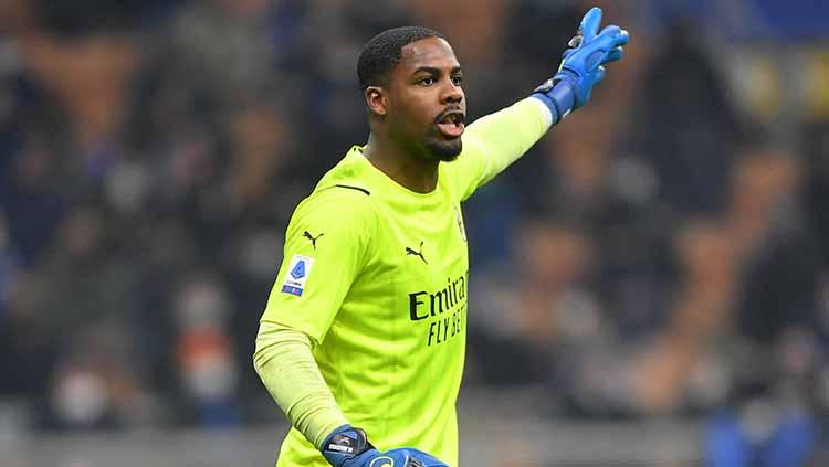 Kiper AC Milan Mike Maignan pada laga saat melawan Inter Milan. (05/02/22). FOTO REUTERS/Daniele Mascolo