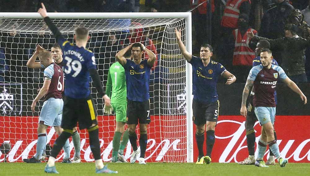 Momen Cristiano Ronaldo (Manchester United) dari setelah kehilangan kesempatan untuk mencetak gol ke gawang Burnley. Foto: REUTERS/Craig Brough