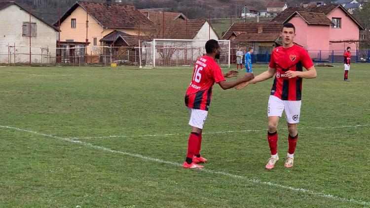 Pemain Asal Papua, Ronal Setmot, Saat Tampil Bersama klub Bosnia, FK Borac - INDOSPORT