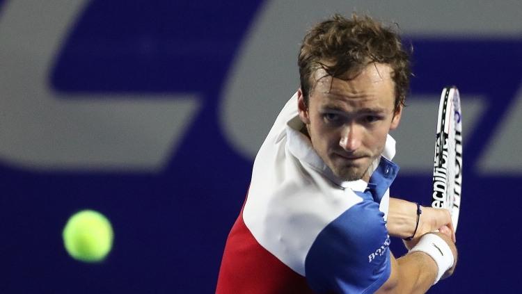 Daniil Medvedev ranking satu dunia geser Novak Djokovic. Foto: REUTERS/Henry Romero. - INDOSPORT